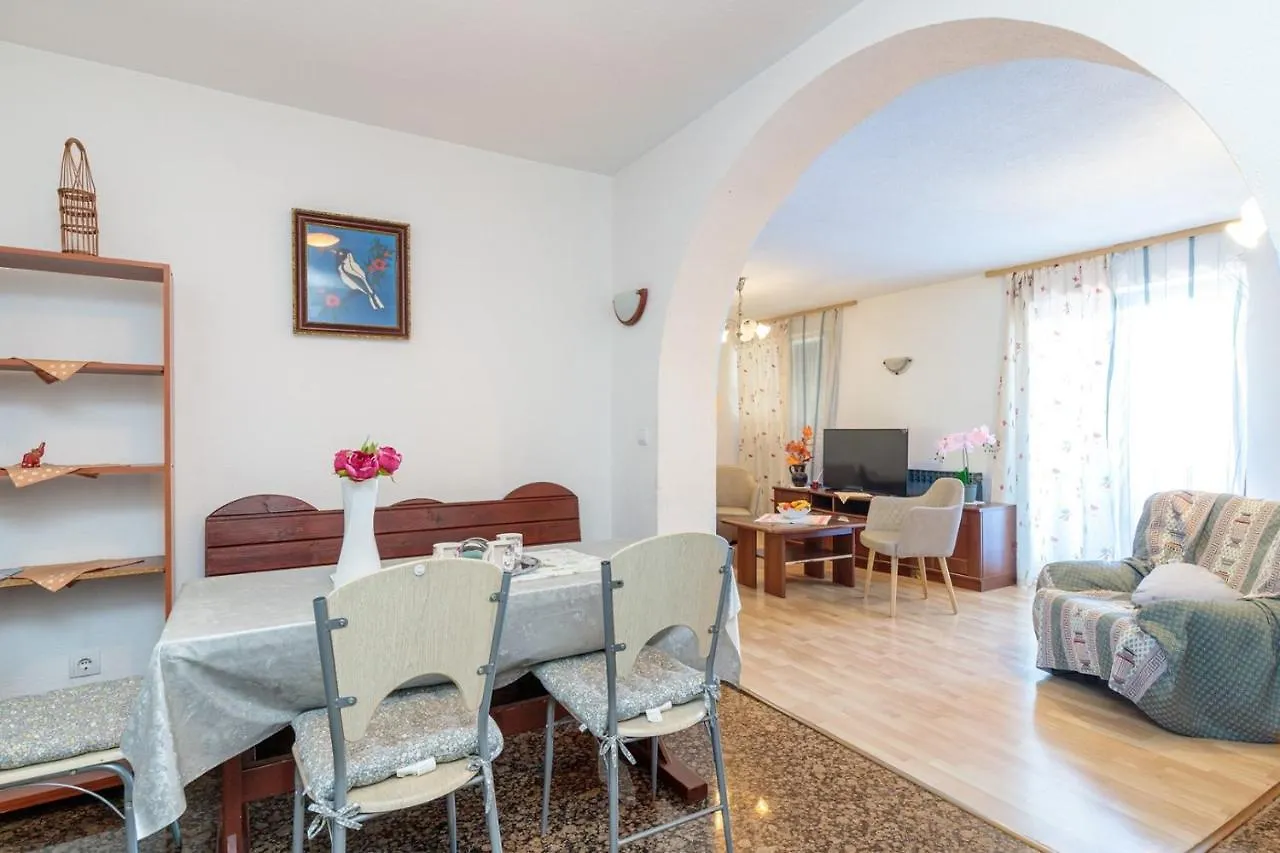 Apartments Volte Rovigno 3*,