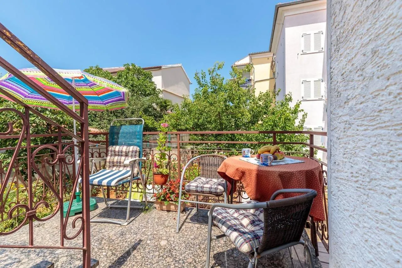 Guest house Apartments Volte Rovigno